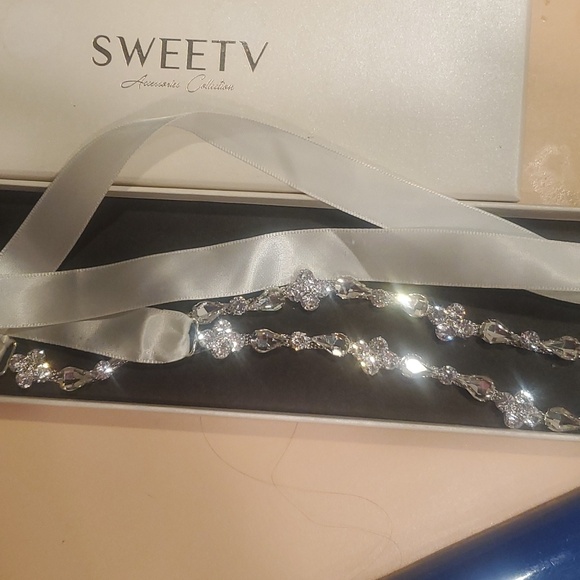 bridal rhinestone belt with ribbon tie one size - Picture 3 of 3